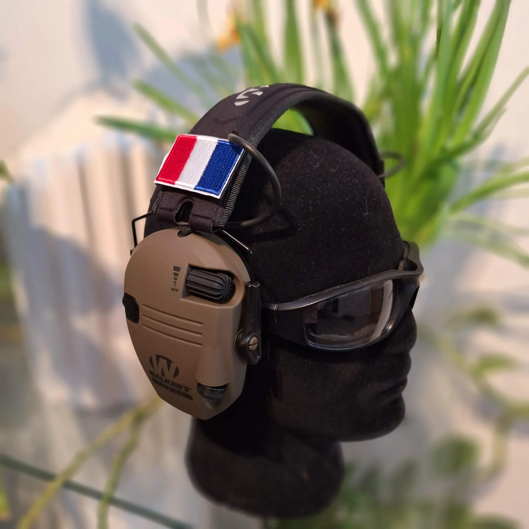 Cascos anti-ruido electrónicos + gafas de protección + estuche de transporte + parches F – photo 2